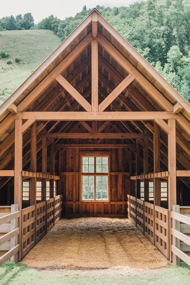 The Herd House — 4-Stall Small Livestock Barn