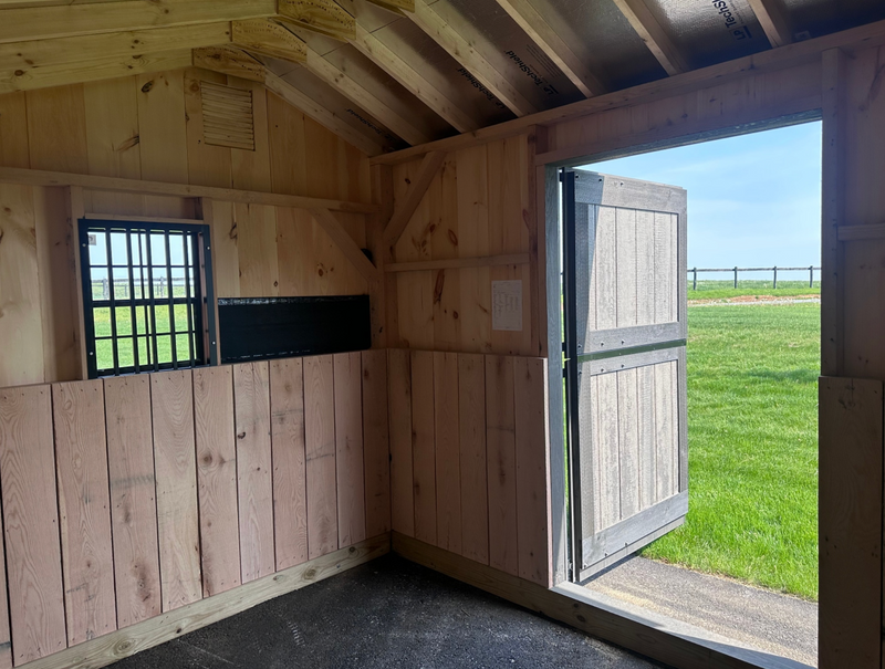 The Equestrian Estate Barn — 4-Stall Premium Stable