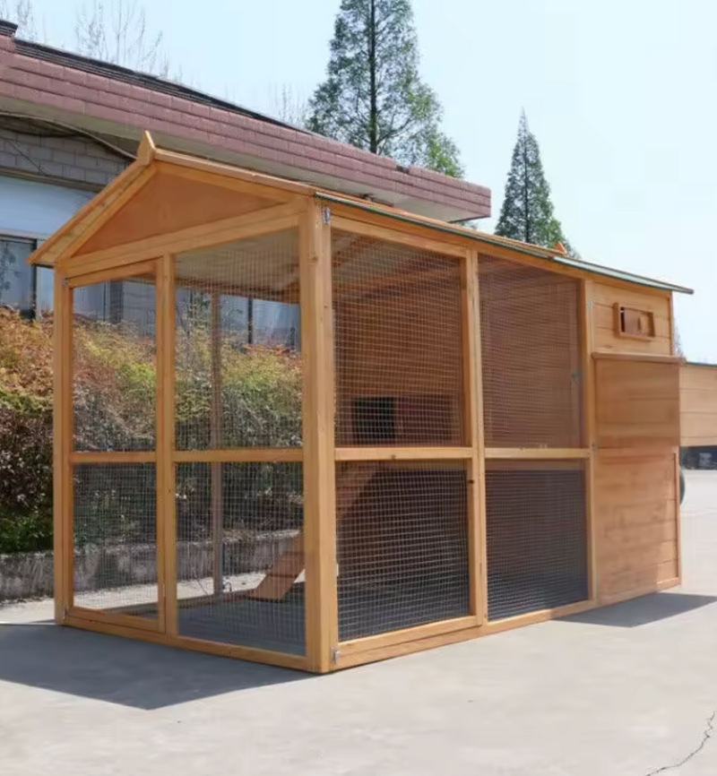 The Estate Poultry House — 20-Hen Premium Coop