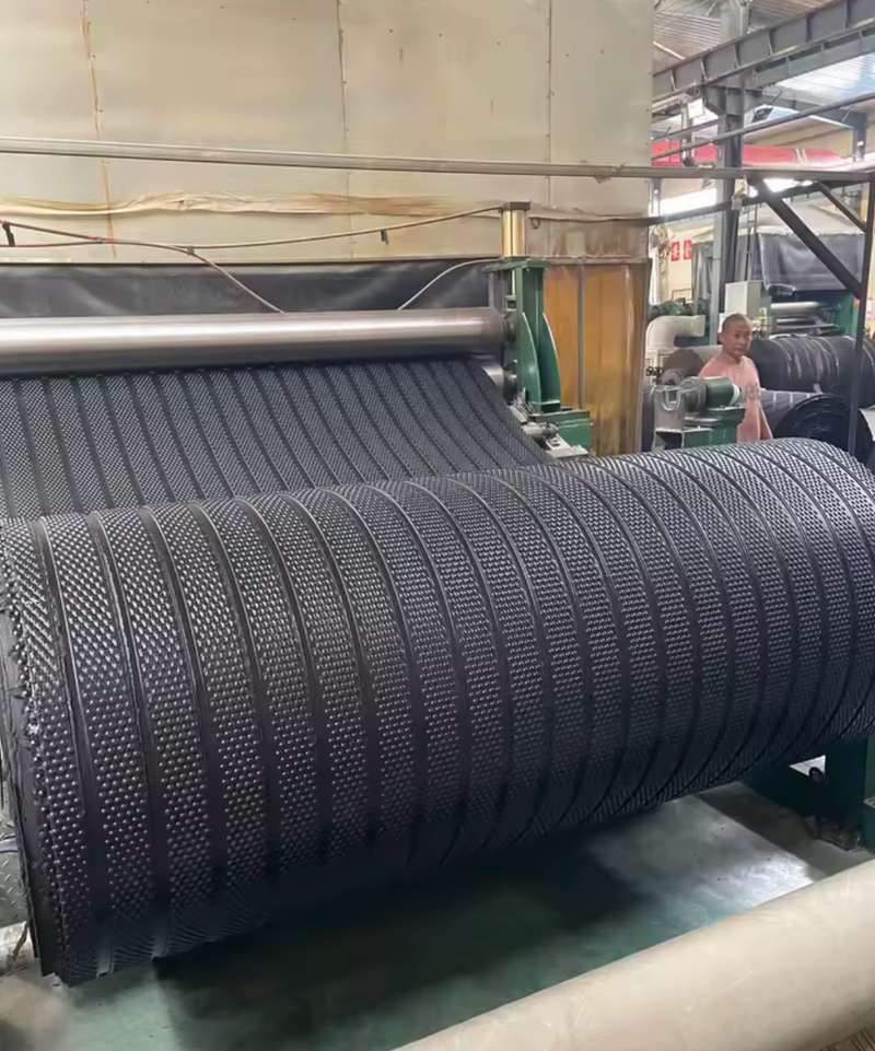The Foundation — Premium Rubber Stall Mat Set