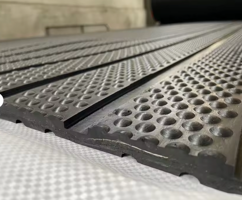 The Foundation — Premium Rubber Stall Mat Set